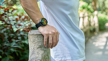 vivo WATCH2 使用一周体验测评，颜控必入 