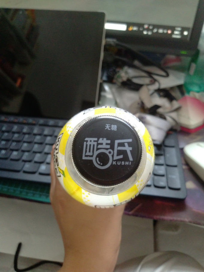 酷氏起泡饮用水
