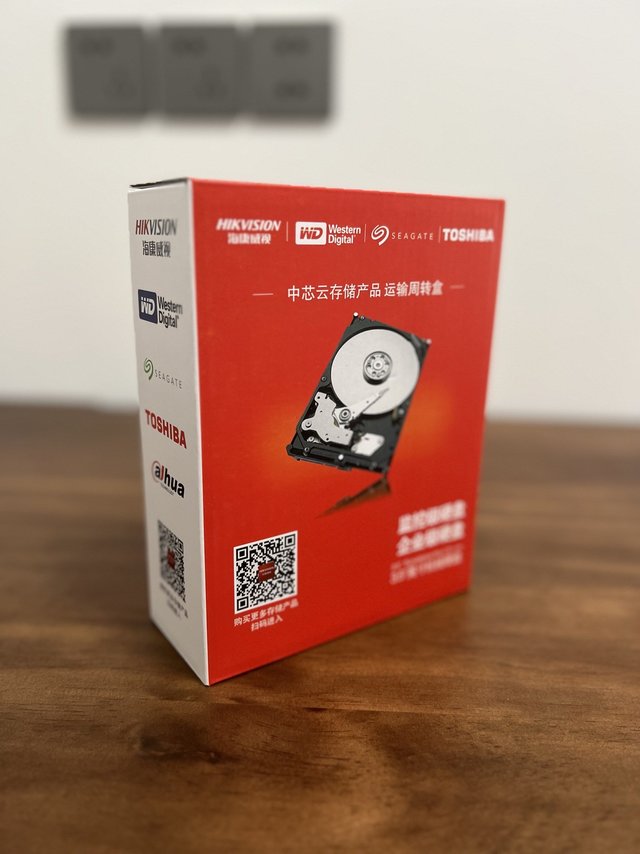 720上车的西部数据8T企业硬盘