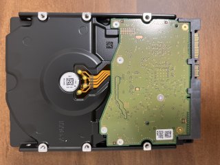 720上车的西部数据8T企业硬盘