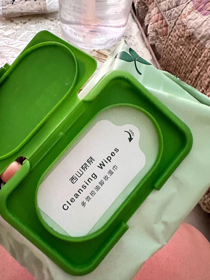 西山奈奈纸品湿巾