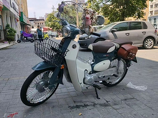 路上看到的细狗摩托车，有人认识么？