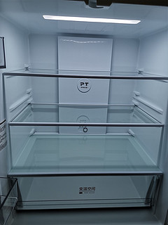 华凌冰箱406：冰爽一夏，家庭必备！