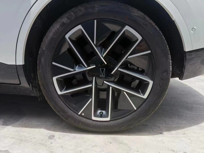 中大型SUV