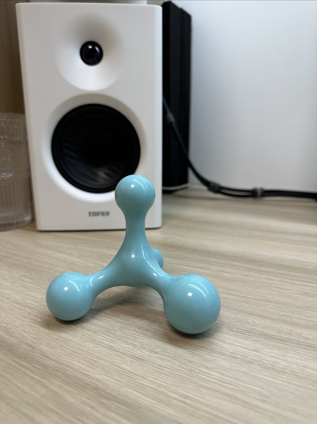 本想买来按摩的，没想到成了桌搭好物