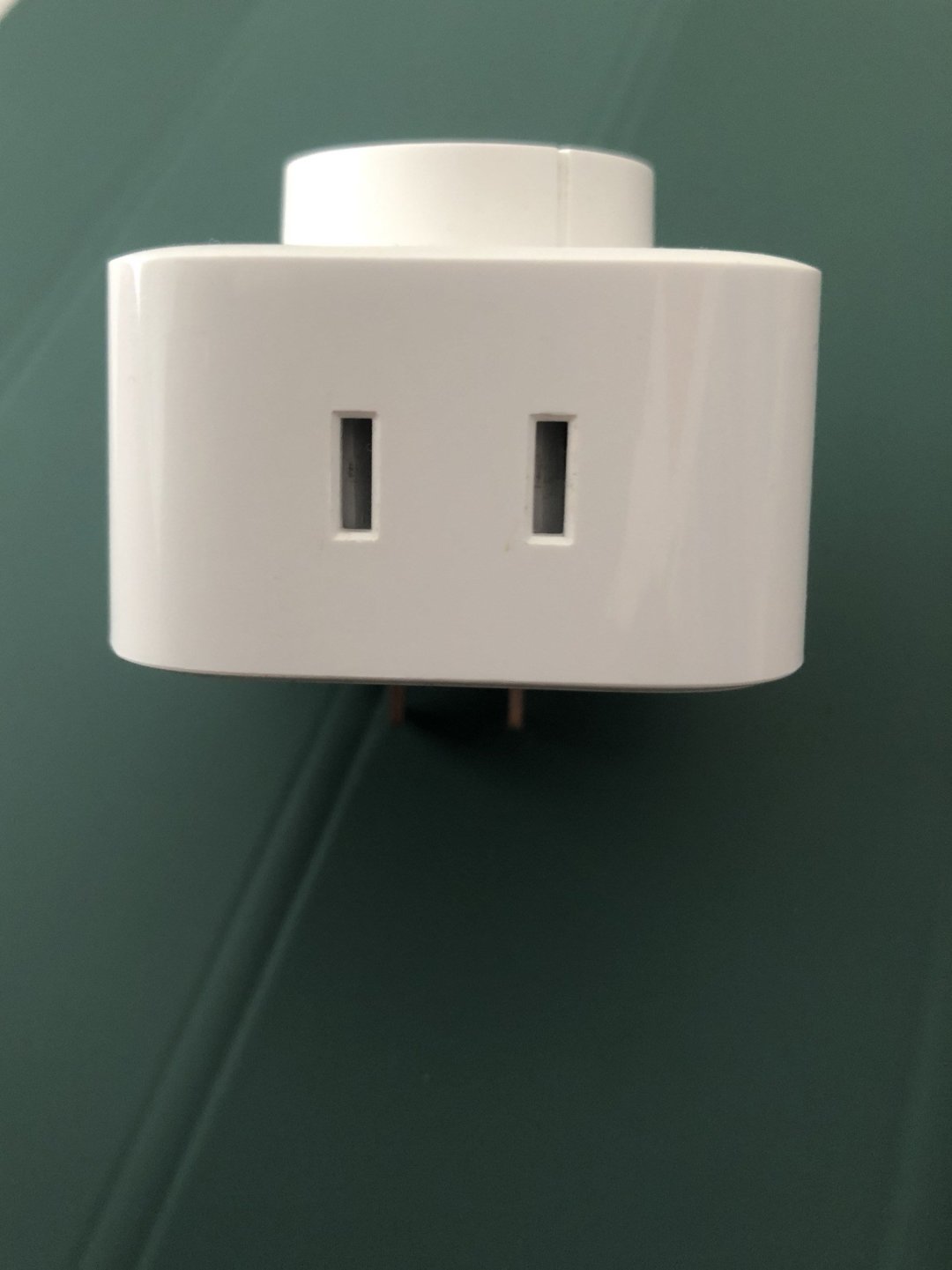 再也不用担心手机过冲:公牛定时插座