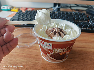 伊利香雪儿冰淇淋满满都是好吃又实惠的味道
