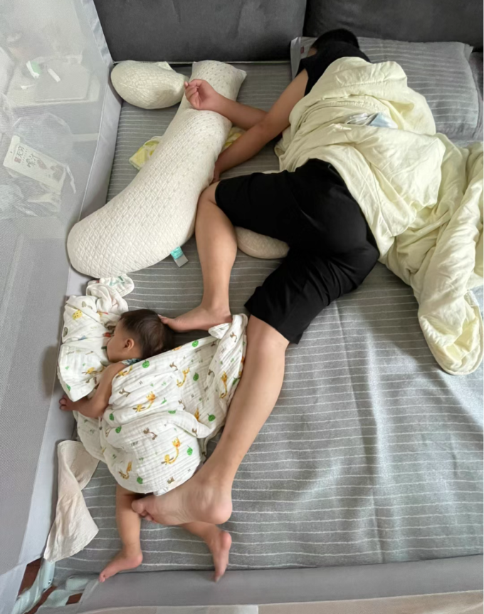 多米贝贝护腰枕