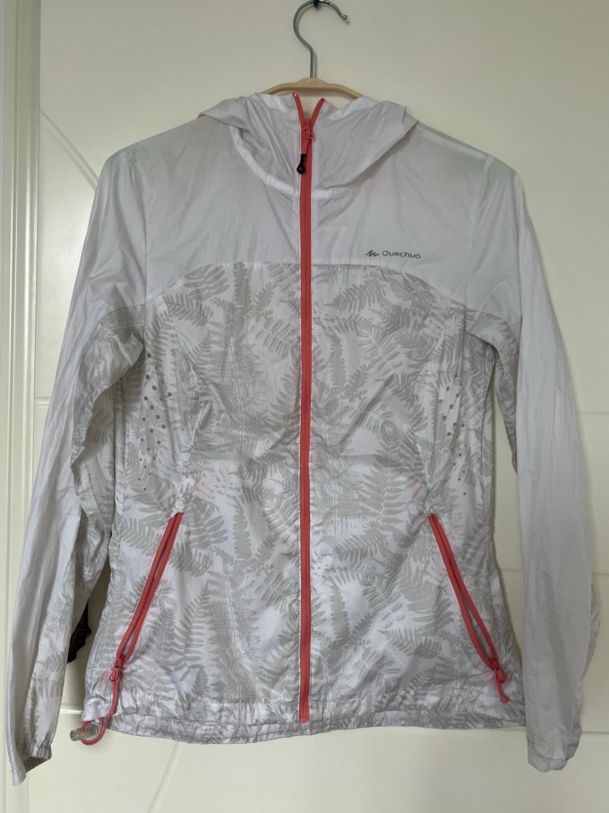 迪卡侬女士防晒衣