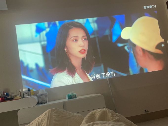 大眼橙投影仪