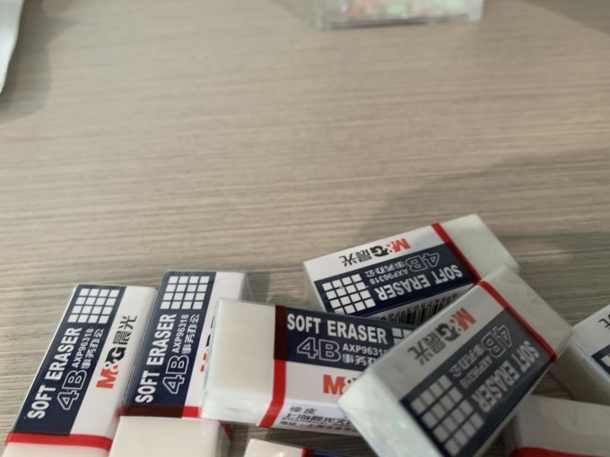晨光橡皮及涂改工具
