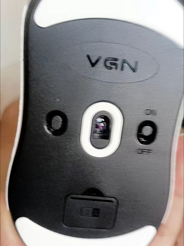 新学期的新鼠标 VGN 蜻蜓F1