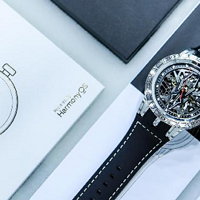 华为助力艾诺表打造智能经典腕表，一表双芯设计成亮点！
