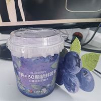 开学来一杯酸奶补充能量吧