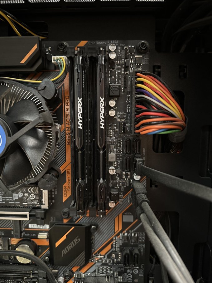 台式机加内存，台式机加内存和固态需要换电源吗