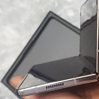 折叠手机分享三星 SAMSUNG Galaxy Z Fold5 超闭合折叠手机