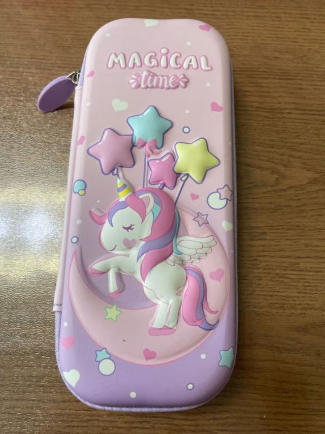 给姑娘准备的文具盒