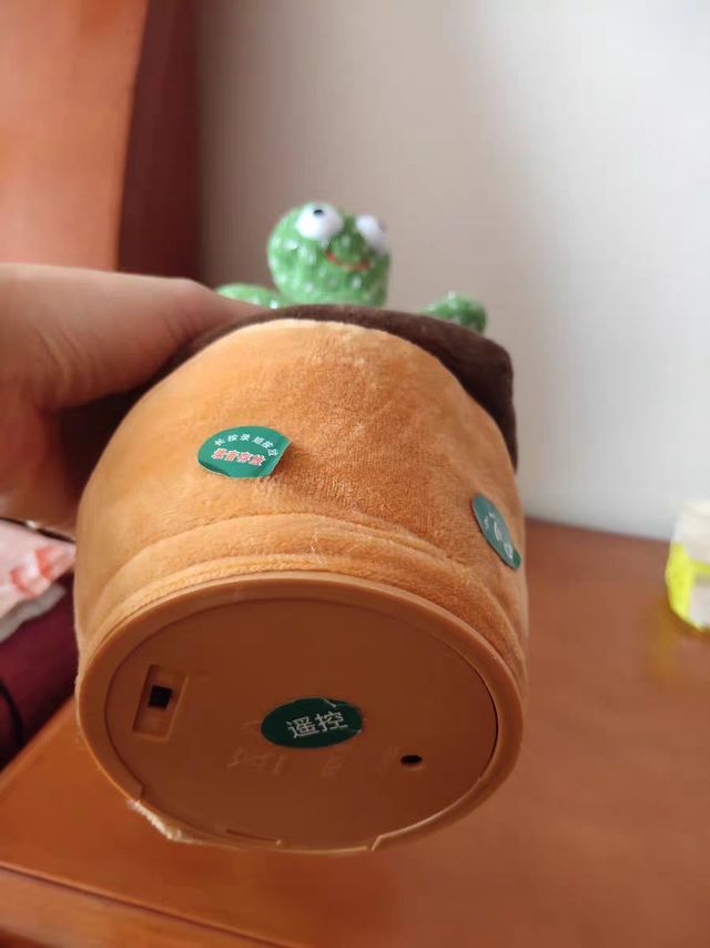 奶爸带娃神器会跳舞的仙人掌玩具