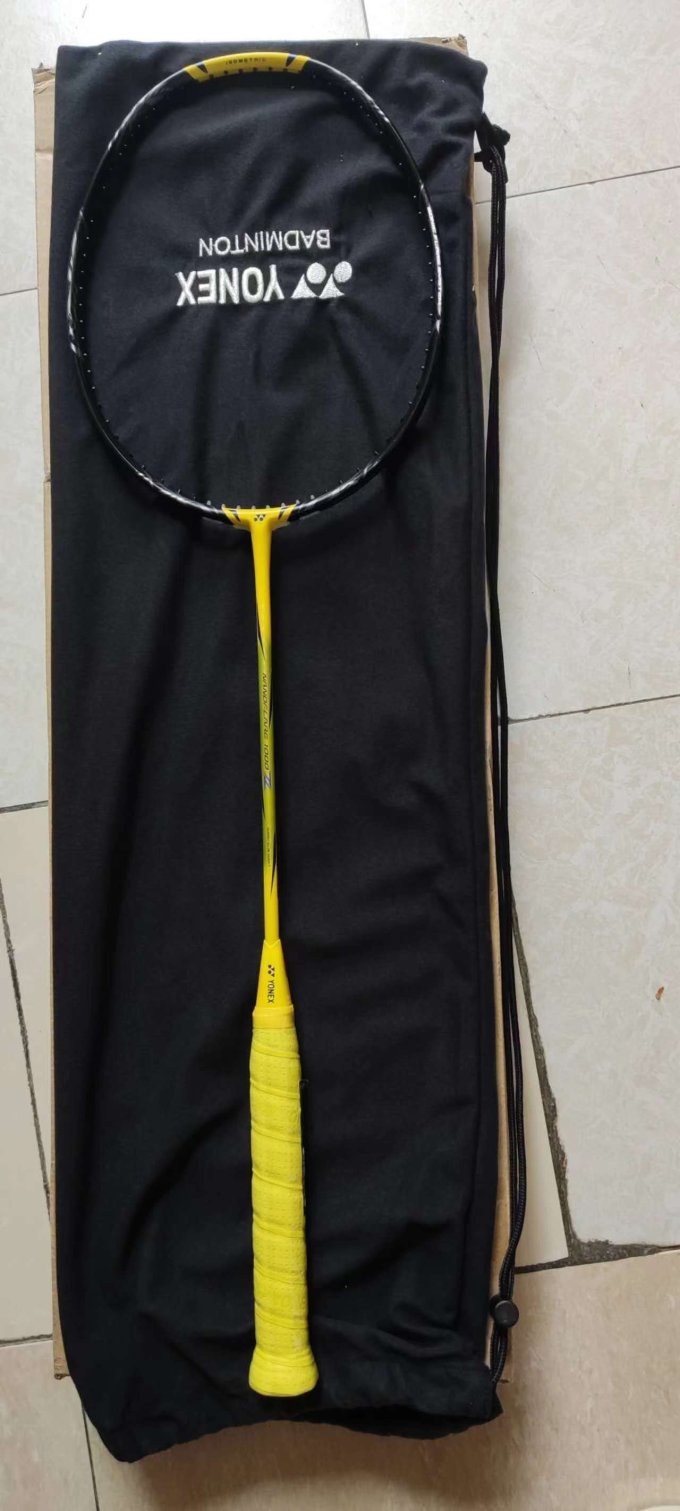 尤尼克斯羽毛球具