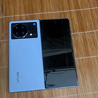 vivo X Fold  120Hz E5折叠巨幕 航天级铰链