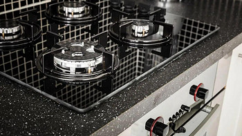 燃气灶维修保养，让你的厨房永远安全可靠！