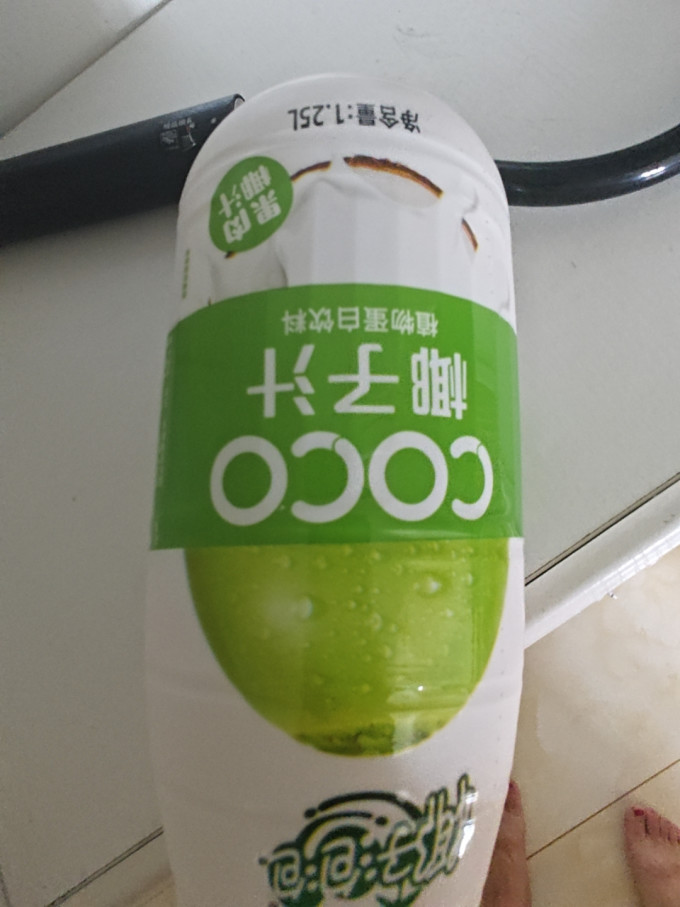 椰子泡泡饮料