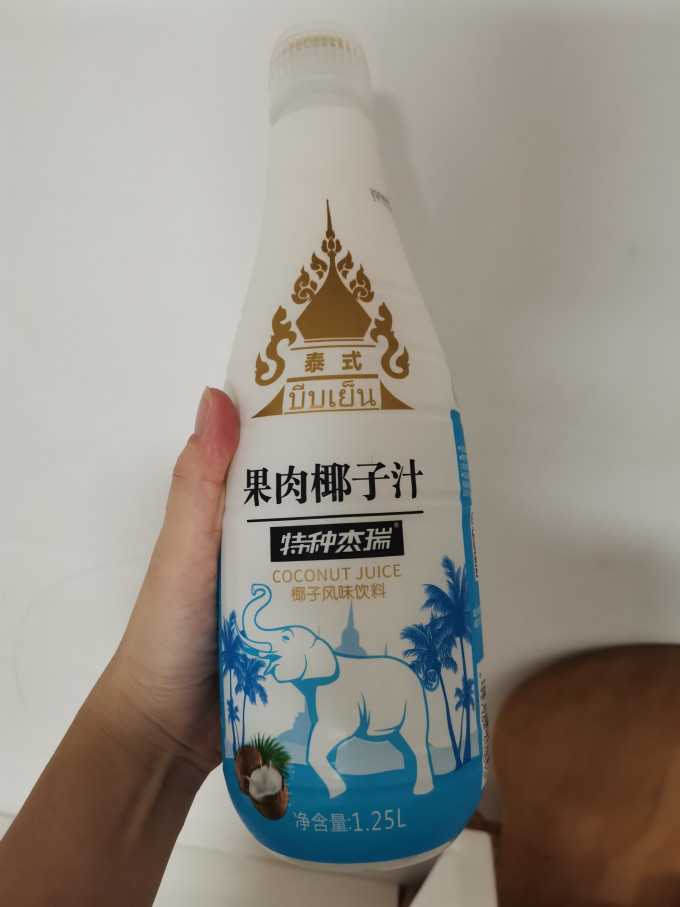 椰子泡泡饮料