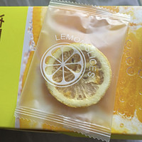 酸甜，苦涩，但是值得，推荐京造冻干柠檬。