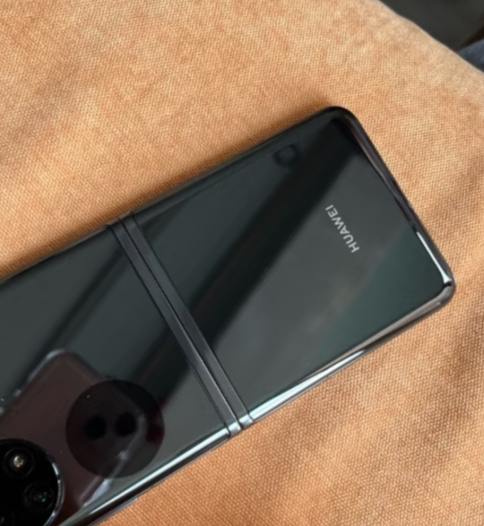 折叠手机之华为p50pocket旗舰折叠屏手机