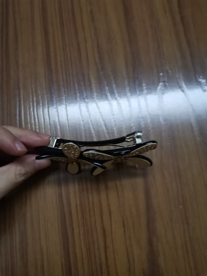 时尚饰品