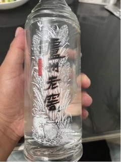 一不留神就喝了半瓶的高品质光瓶酒——泸州