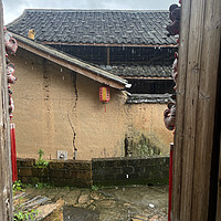 雨中亲近大自然：一场丰富多彩的探索之旅