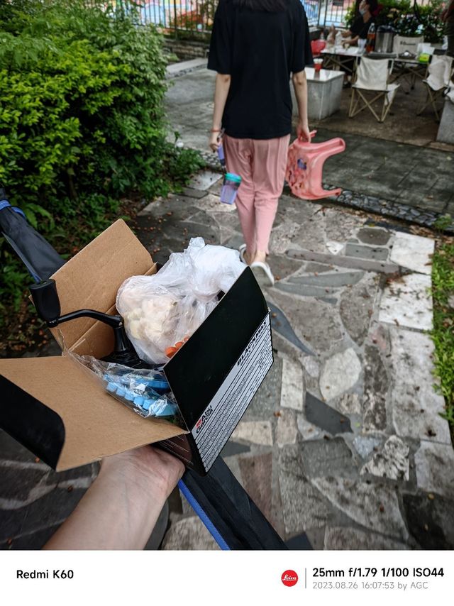 空军的时候讲话都不硬气。