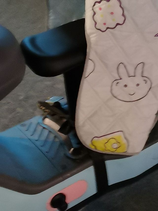电动车儿童座椅