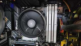 光威ddr4 3200    8*2   这也太便宜了吧