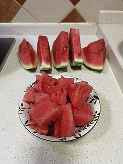 夏日时光‖夏天少不了它，🍉。