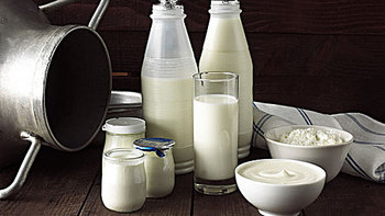 健康人生小百科 篇十一：牛奶和酸奶怎么选，你知道吗？