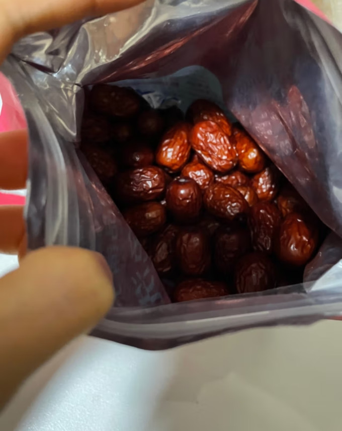 良品铺子蜜饯果脯