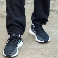 分享adidas跑鞋
