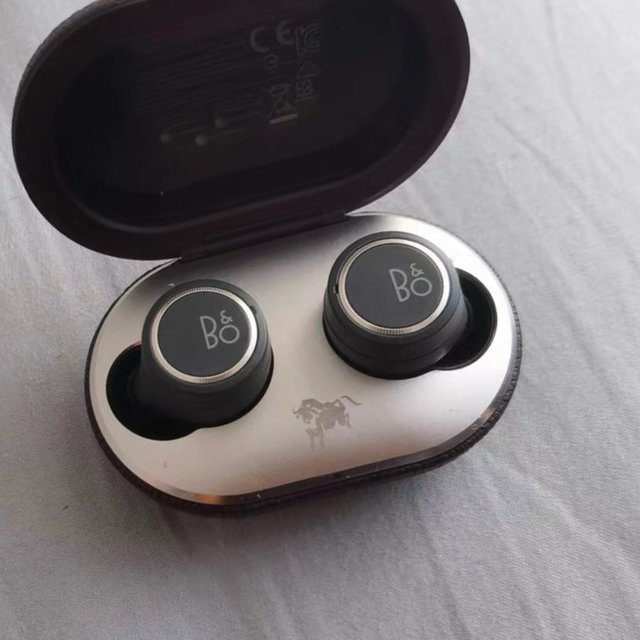 探索音乐的新伙伴：B&O入耳式耳机