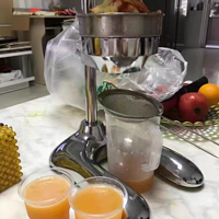 橙汁压榨神器，商用榨汁机摆摊优选