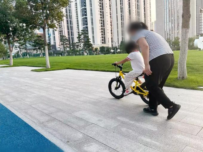 优贝儿童自行车