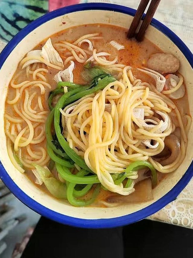 黏糊鲜香的东北麻辣烫