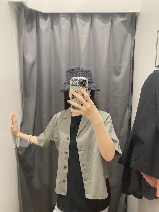 ootd/浅灰色系列衬衫，很舒适
