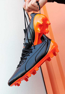 PUMA 足球鞋：时尚与性能的完美结合