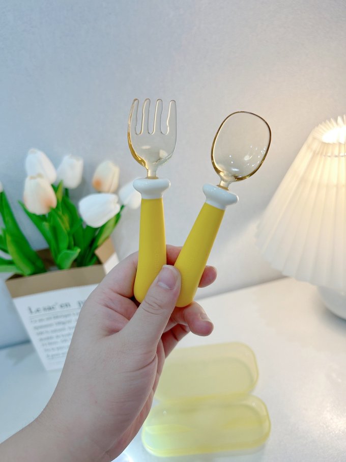 儿童餐具