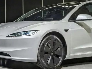 Model3新款涨价3W，只为清库存跟降价留空间