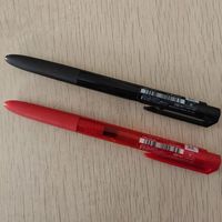 书写顺滑的中性笔！