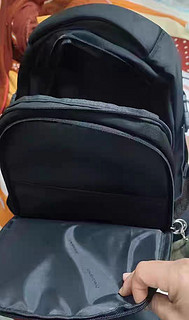 双肩包男士大容量商务旅行包电脑背包登山包