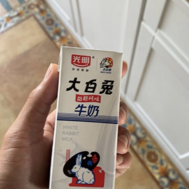 光明大白兔奶糖风味牛奶